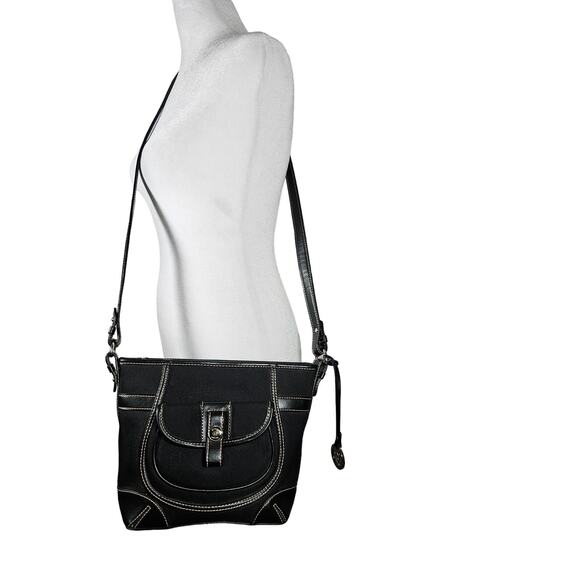 Etienne Aigner Elegant Black Crossbody Bag - Picture 1 of 9